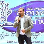 რისთვის მიიღებს ,,პერსონა 2021″ -ის ტიტულს კოლეჯ ,,ახალი ტალღის” დირექტორი ლაშა ხახუტაიშვილი