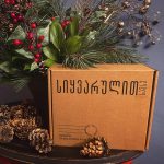 „ლიდერ ქალთა საზოგადოების“ სპონსორია „სიყვარულით სავსე • Filled with Love  –  ბოქსები ეკა ბალანჩივაძისგან.